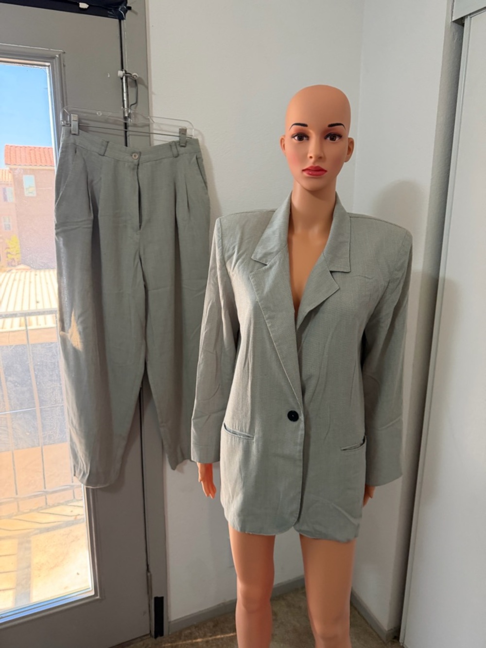 Vintage Toni Garment Company Sage Green Suit Set Blazer & Pants Size 10 - Picture 6 of 11